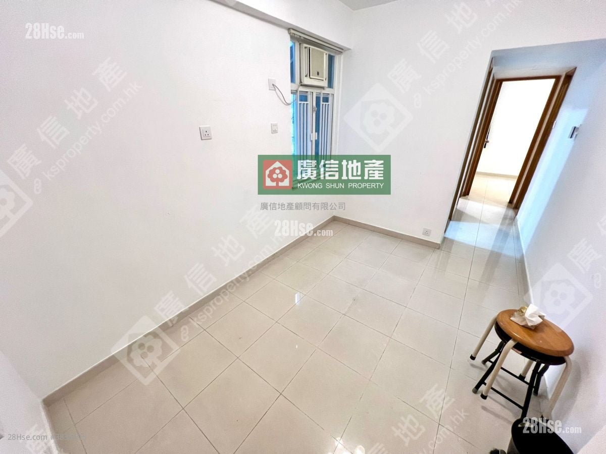 New Man Lee Building Rental 2 Bedrooms , 1 Bathroom 315 ft²