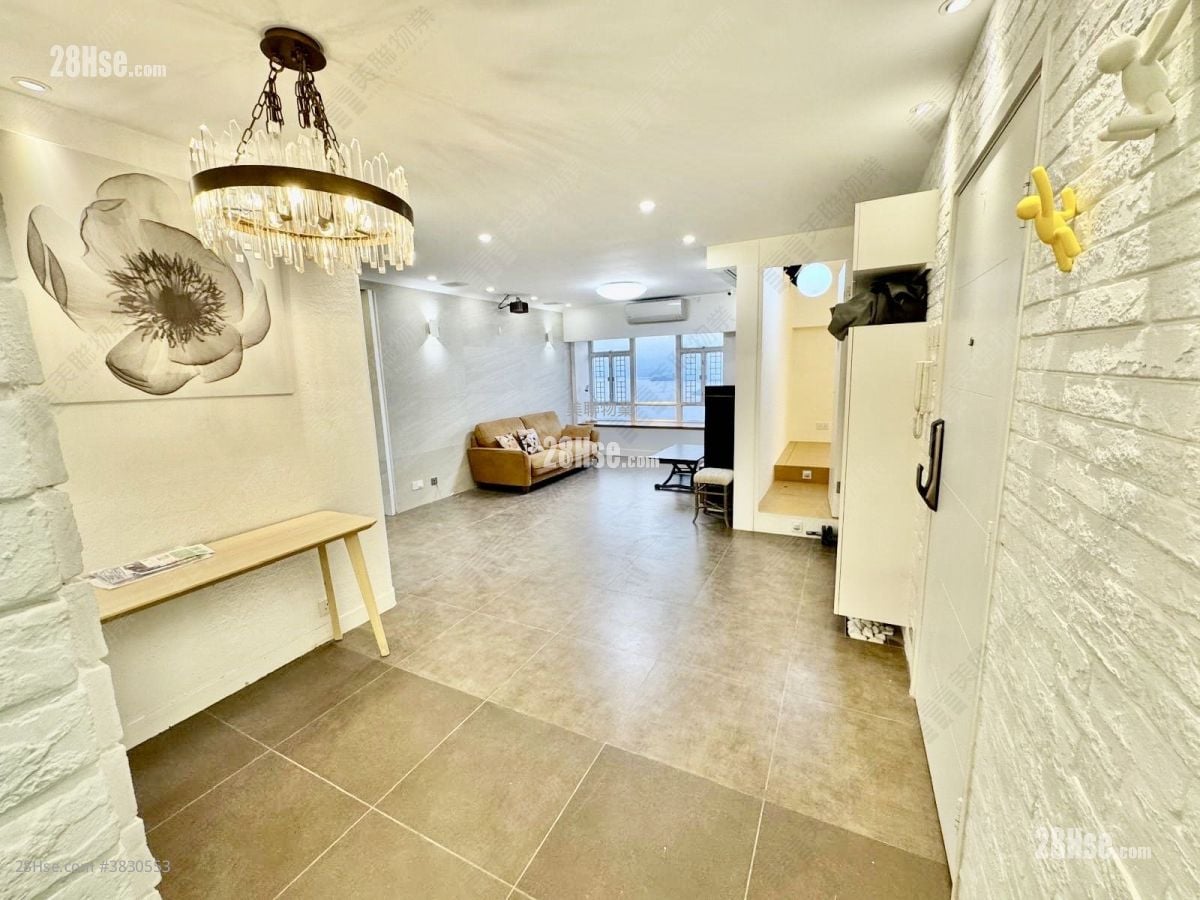 Sunshine City Sell 3 Bedrooms , 2 Bathrooms 932 ft²