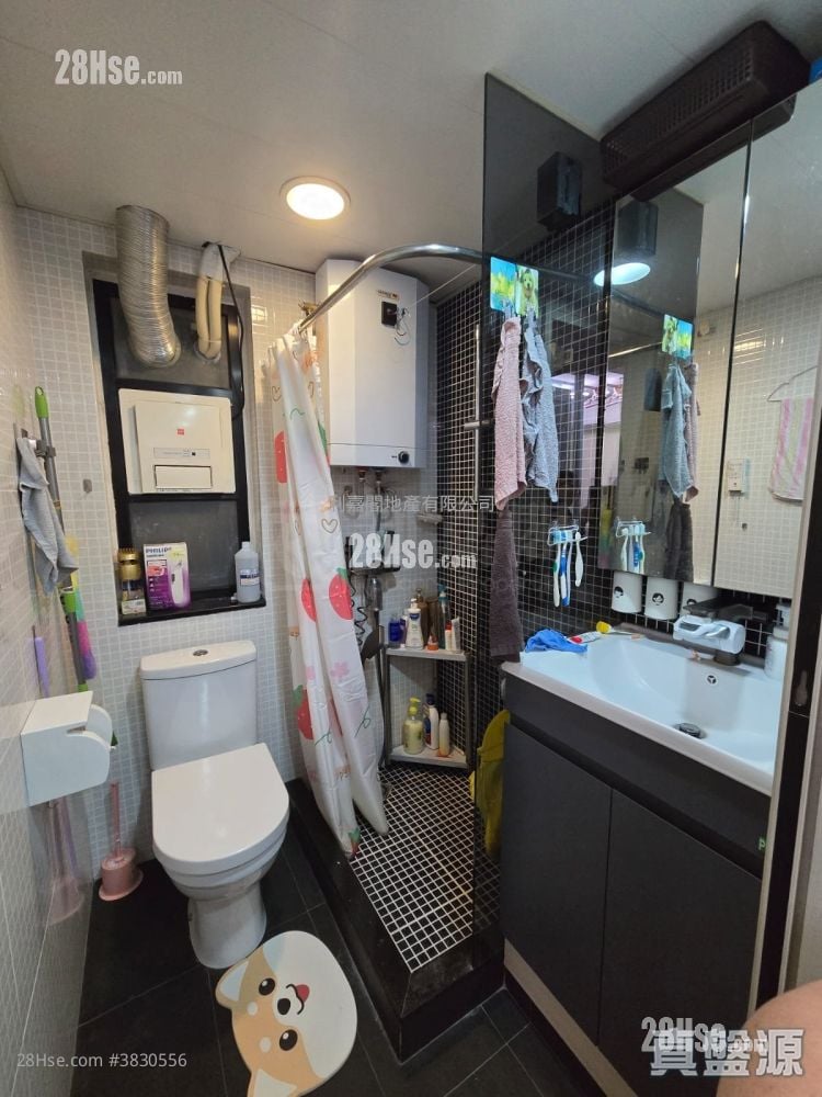 Tseung Kwan O Village Sell 2 Bedrooms , 1 Bathroom 350 ft²
