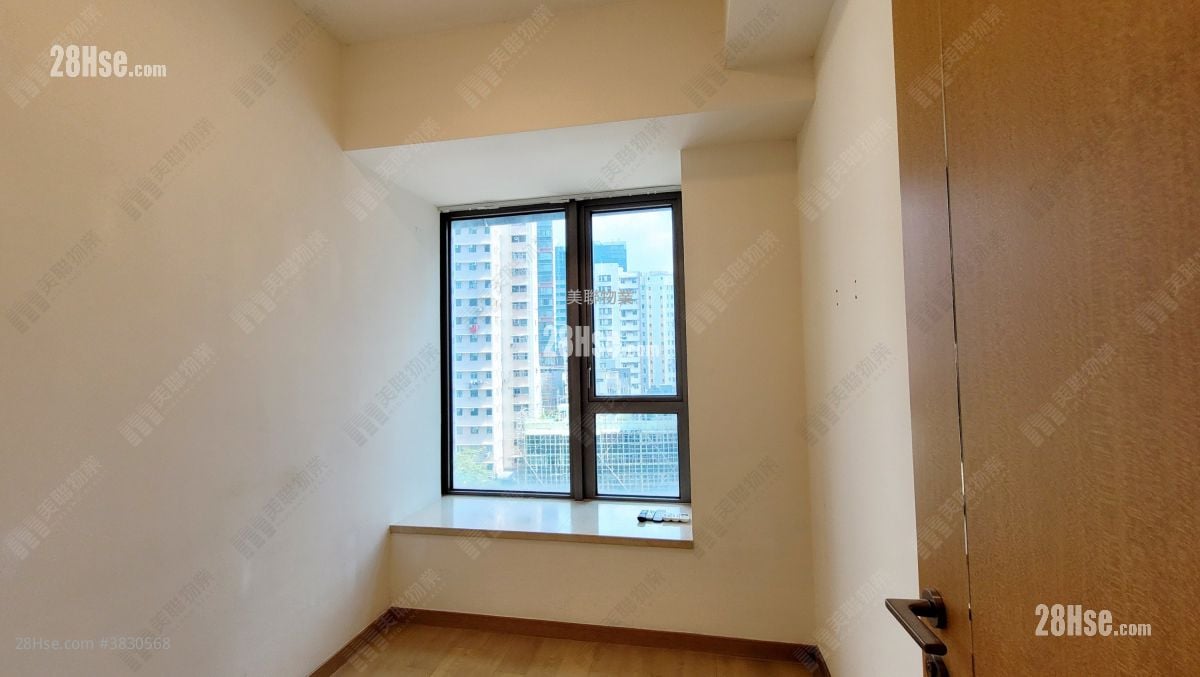 Grand Austin Sell 2 Bedrooms 632 ft²