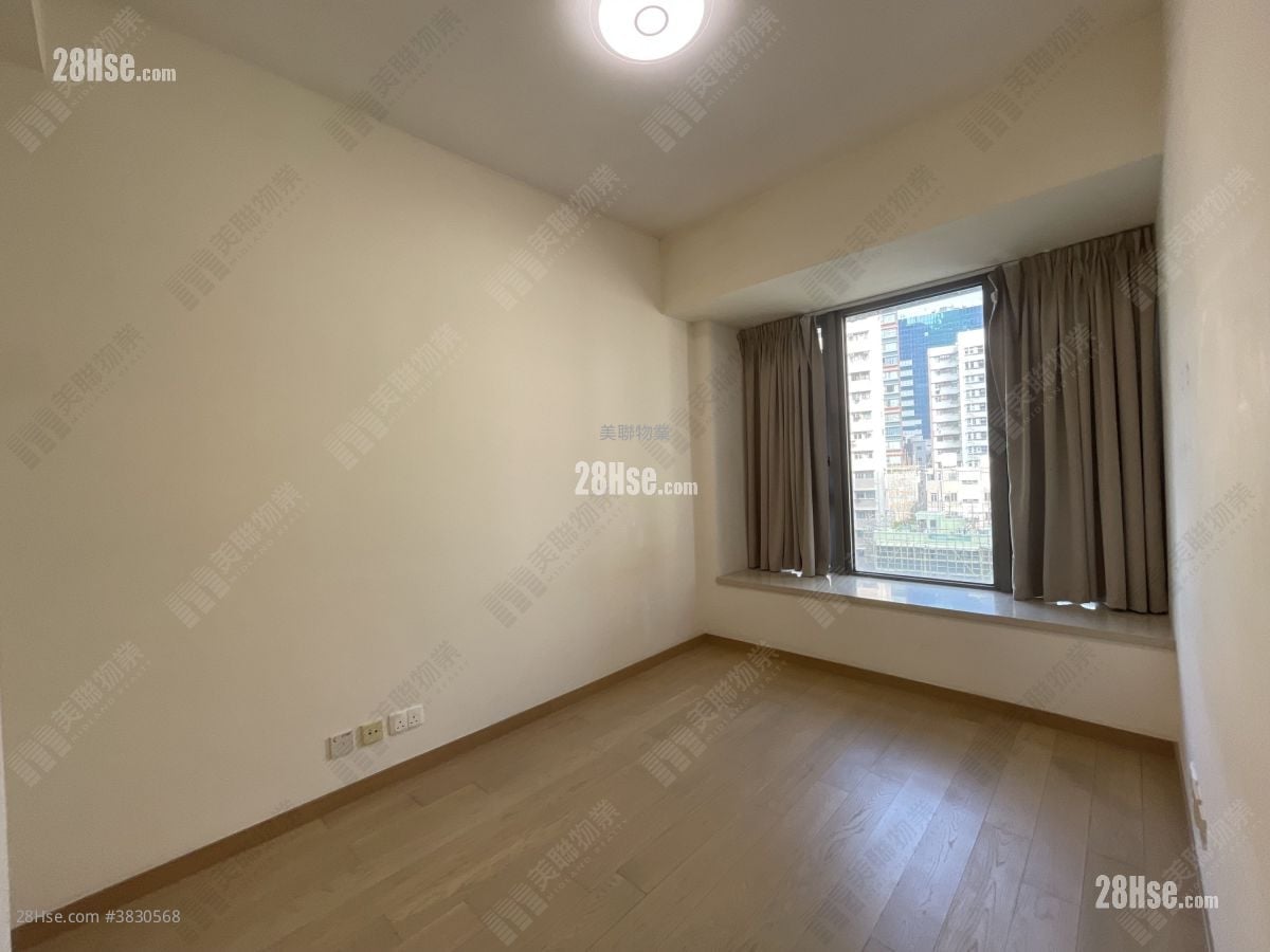 Grand Austin Sell 2 Bedrooms 632 ft²
