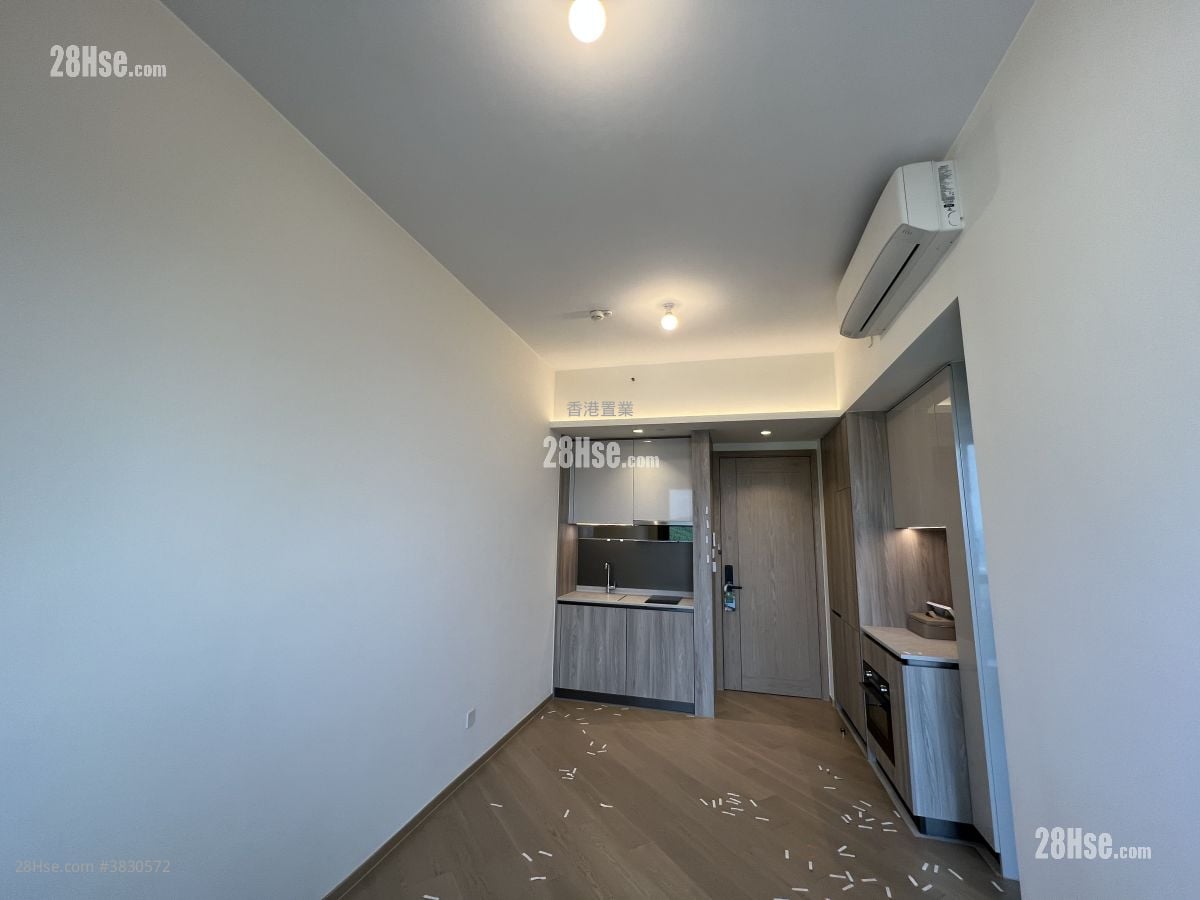 Villa Garda Ii Rental 2 Bedrooms , 1 Bathroom 451 ft²