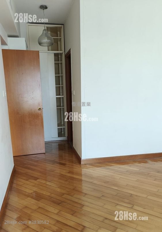 Sorrento Rental 3 Bedrooms , 3 Bathrooms 1,167 ft²