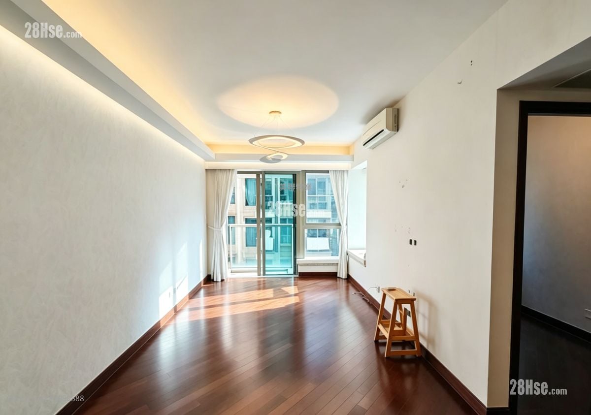 Mayfair By The Sea Rental 3 Bedrooms 886 ft²