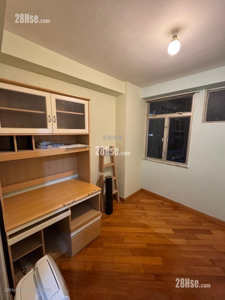 Greenwood Terrace Sell 2 Bedrooms , 1 Bathroom 536 ft²
