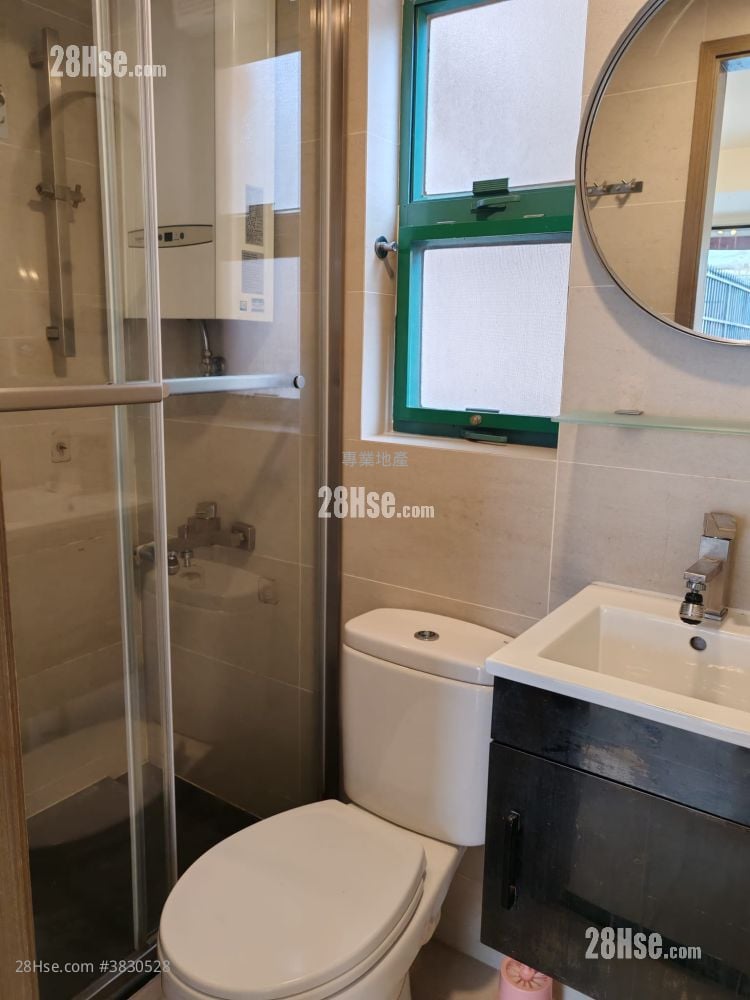 Valiant Court Rental 1 Bedroom , 1 Bathroom 307 ft²
