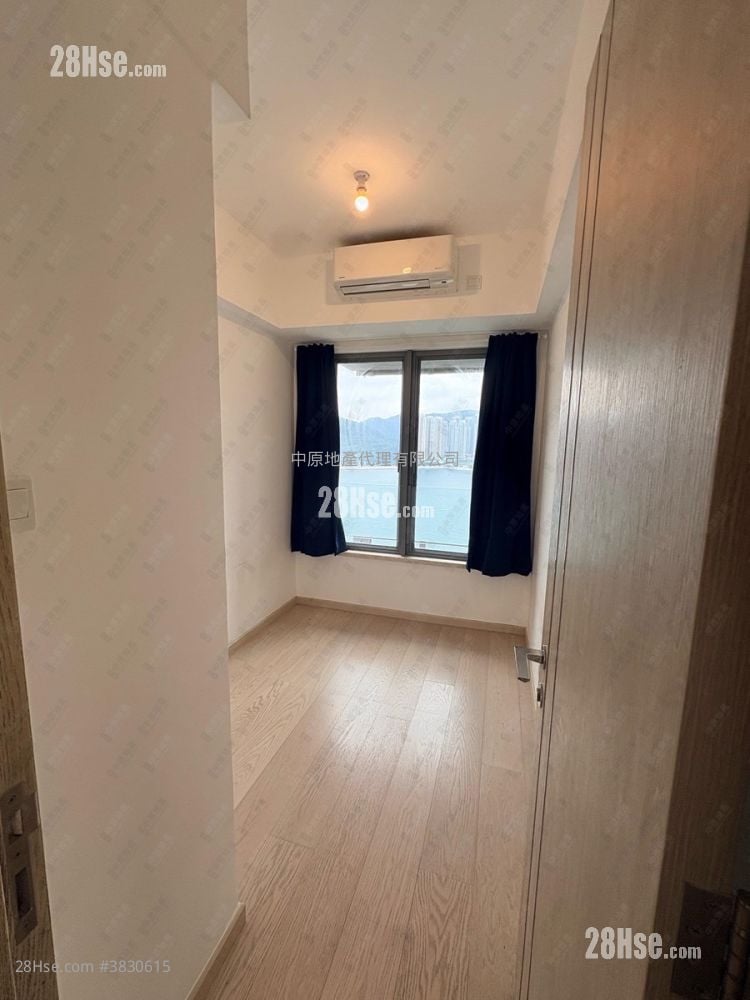 Sea To Sky Sell 3 Bedrooms 753 ft²