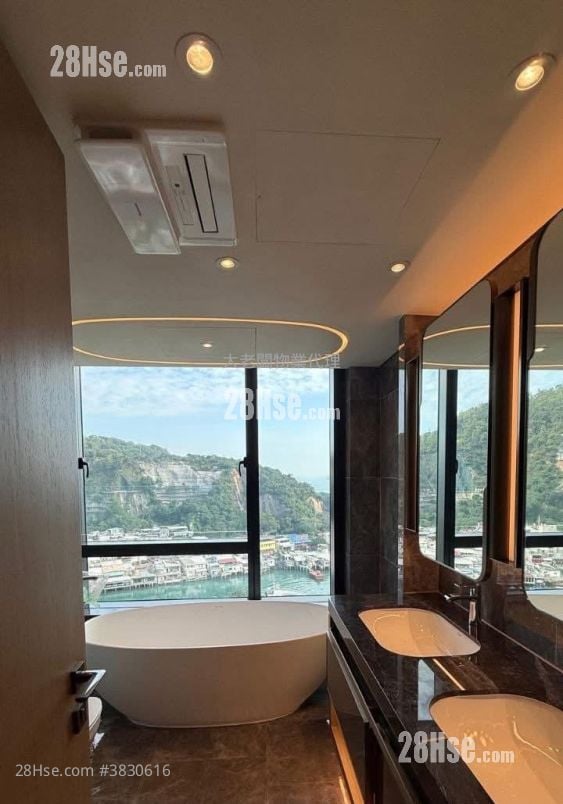Montego Bay Sell 3 Bathrooms 855 ft²