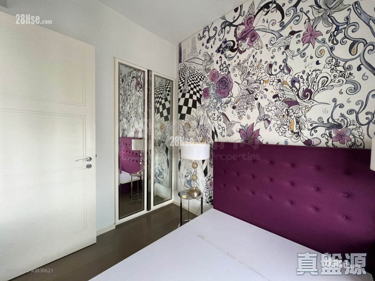 The Pierre Sell 1 Bedroom 305 ft²