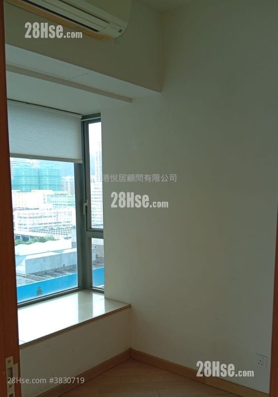 Century Gateway Rental 498 ft²