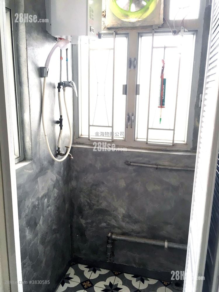 Cheong Fook Mansion Sell 2 Bedrooms , 1 Bathroom 309 ft²
