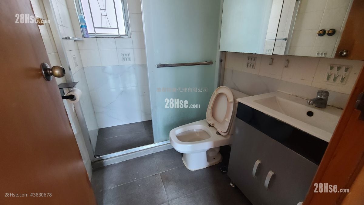Merit Place Sell 2 Bedrooms , 1 Bathroom 420 ft²
