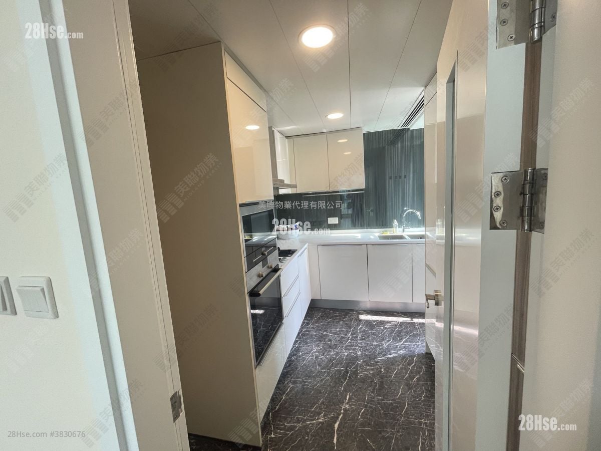 The Riverpark Sell 4 Bedrooms 1,168 ft²