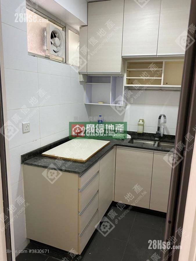 Hang On Building Sell 2 Bedrooms , 1 Bathroom 406 ft²