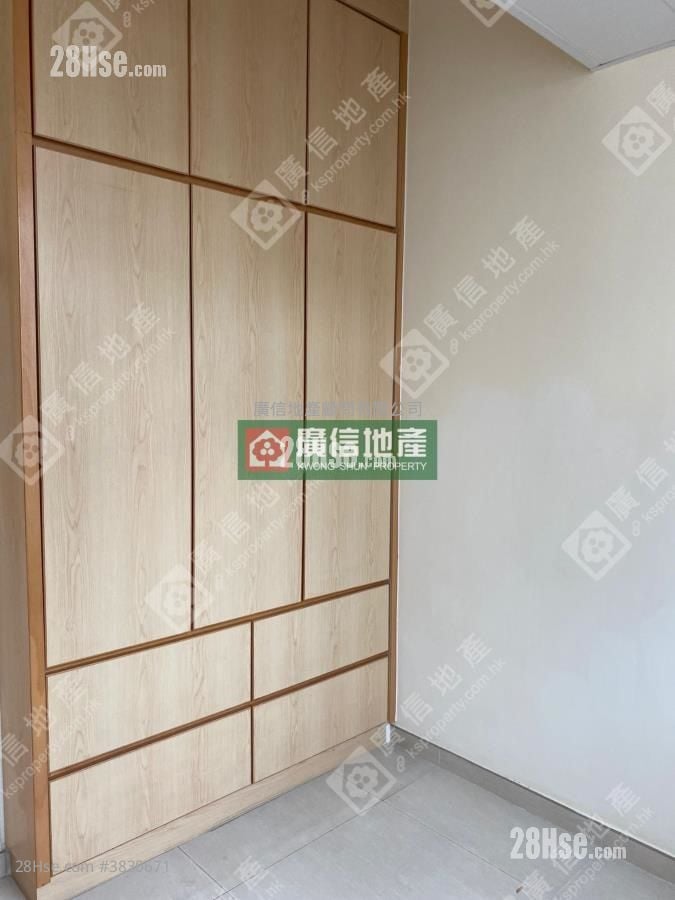 Hang On Building Sell 2 Bedrooms , 1 Bathroom 406 ft²