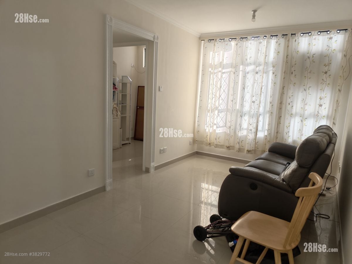 Tin Fu Court Rental 3 Bedrooms , 2 Bathrooms 650 ft²