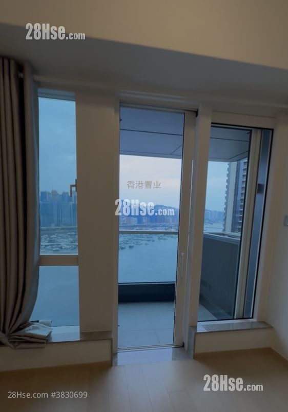 Miami Quay Rental 3 Bedrooms , 1 Bathroom 486 ft²