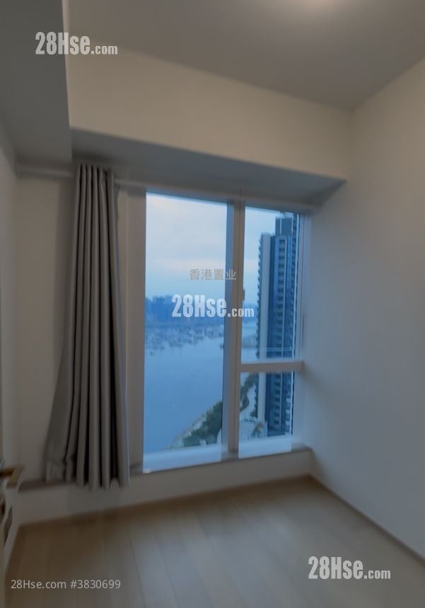 Miami Quay Rental 3 Bedrooms , 1 Bathroom 486 ft²