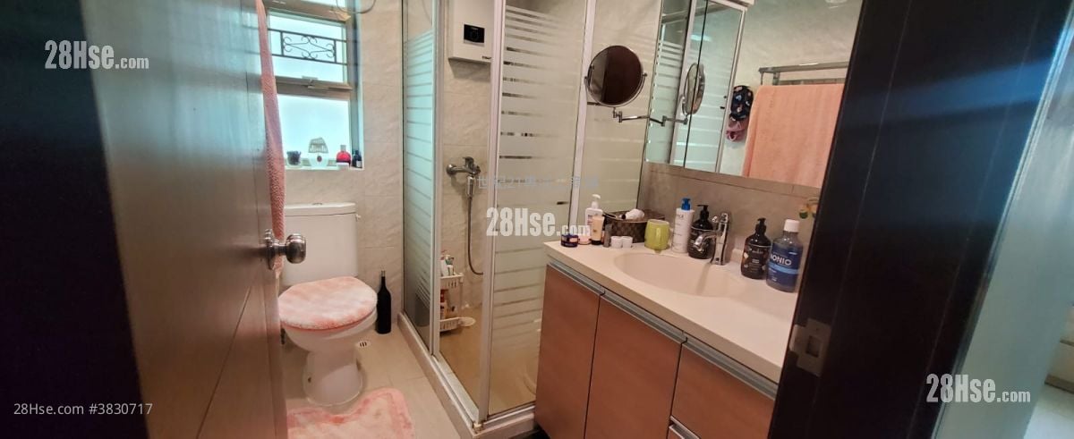 Wah Lok Villa Rental 4 Bedrooms , 3 Bathrooms 1,350 ft²