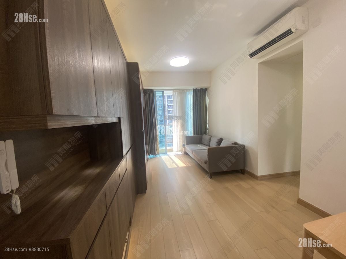 The Parkside Rental 3 Bedrooms , 2 Bathrooms 694 ft²