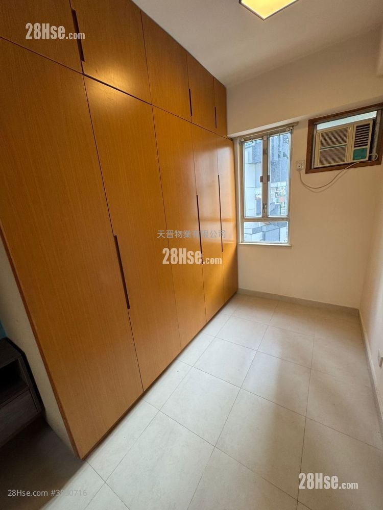 Honour Court Sell 2 Bedrooms , 1 Bathroom 316 ft²