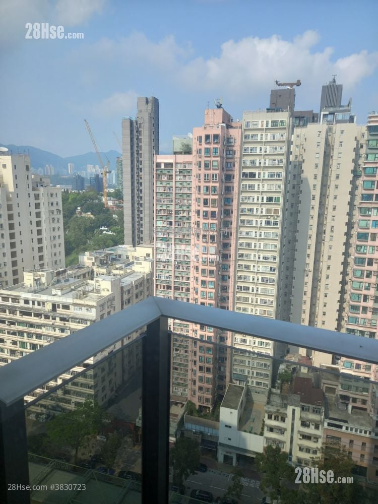 Macpherson Place Rental 2 Bedrooms , 1 Bathroom 555 ft²