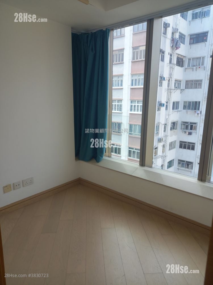 Macpherson Place Rental 2 Bedrooms , 1 Bathroom 555 ft²