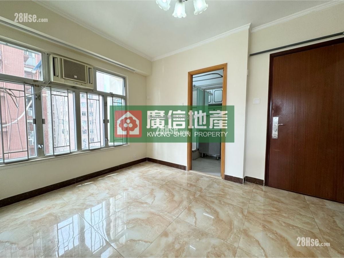 Shun On Building Rental 2 Bedrooms , 1 Bathroom 321 ft²
