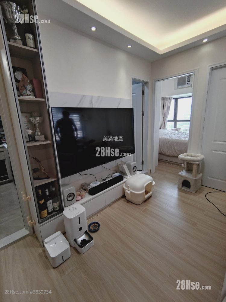 Connaught Garden Rental 2 Bedrooms , 1 Bathroom 334 ft²