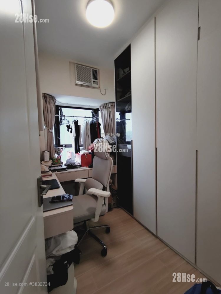 Connaught Garden Rental 2 Bedrooms , 1 Bathroom 334 ft²
