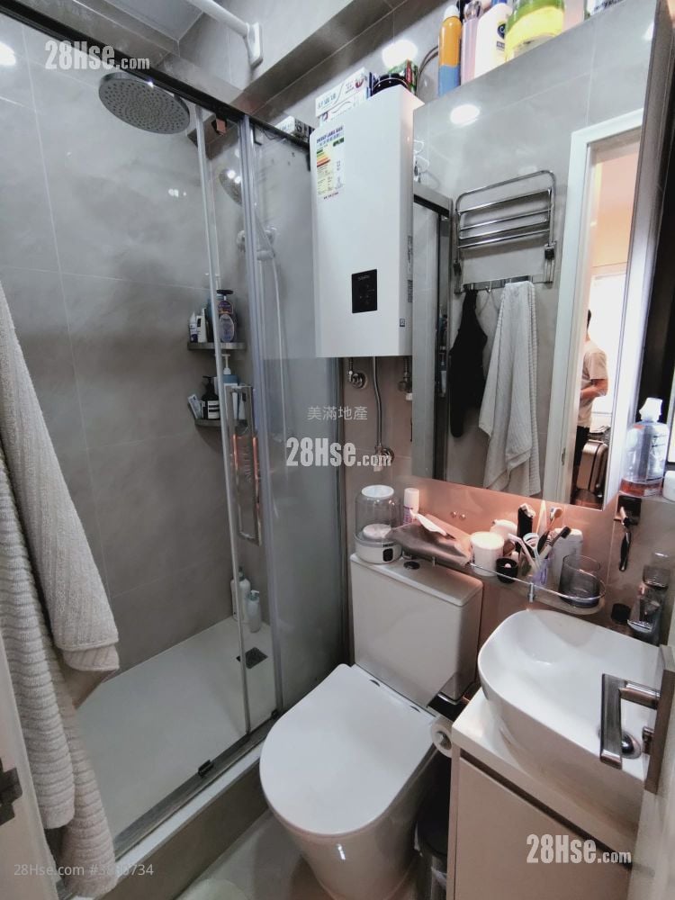 Connaught Garden Rental 2 Bedrooms , 1 Bathroom 334 ft²