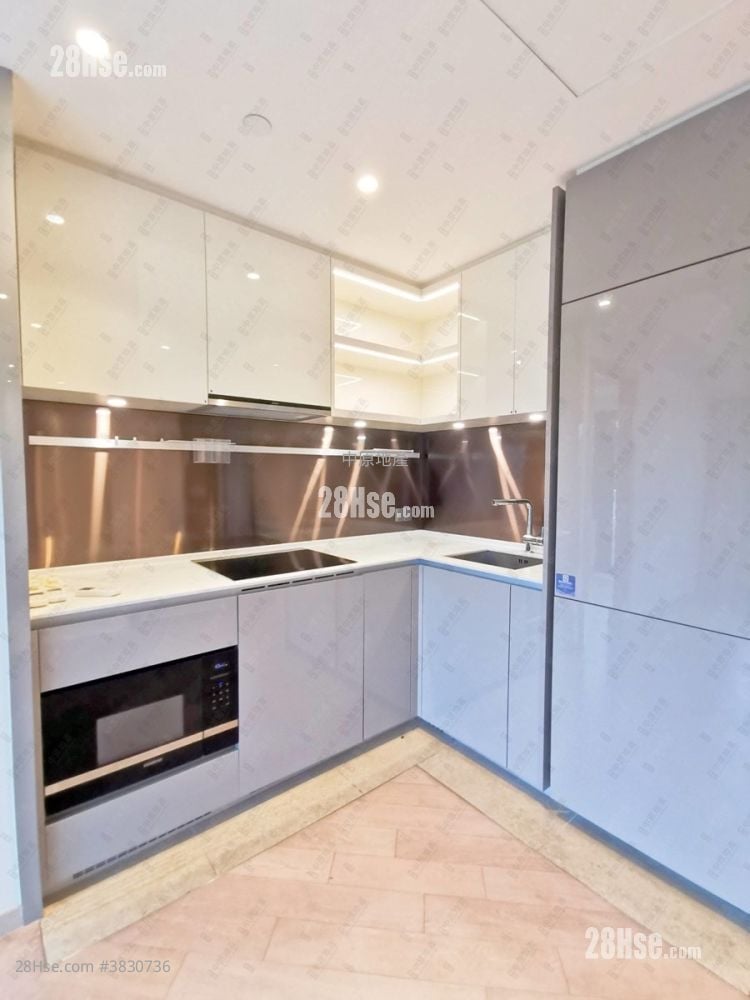 kitchen: Mount Regency Sell 2 Bedrooms 414 ft²