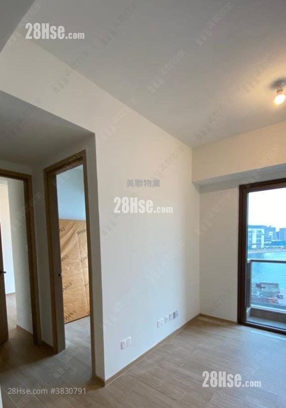 Lp6 Sell 2 Bedrooms , 1 Bathroom 422 ft²