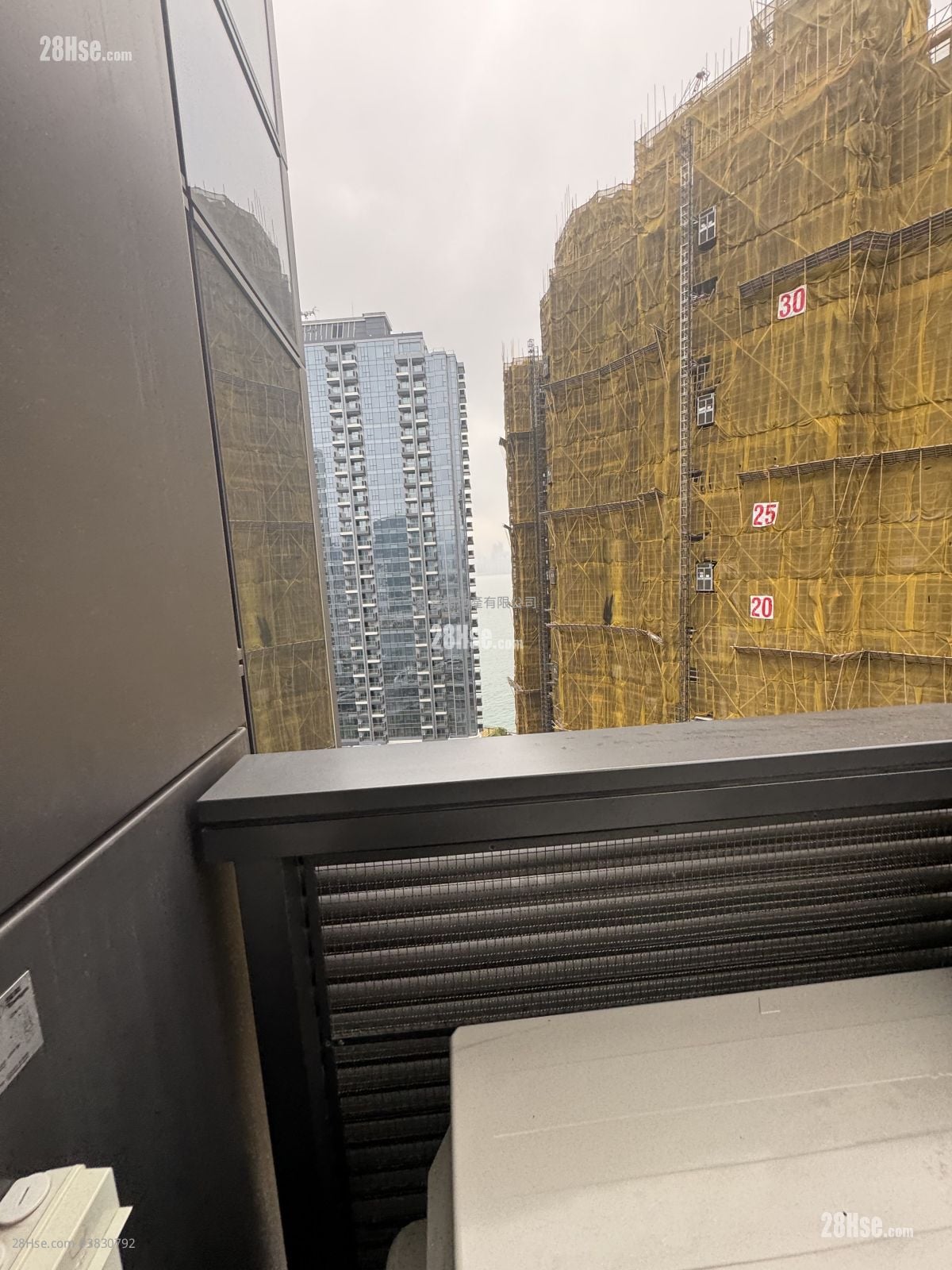 Twin Victoria Rental 1 Bedroom , 1 Bathroom 301 ft²