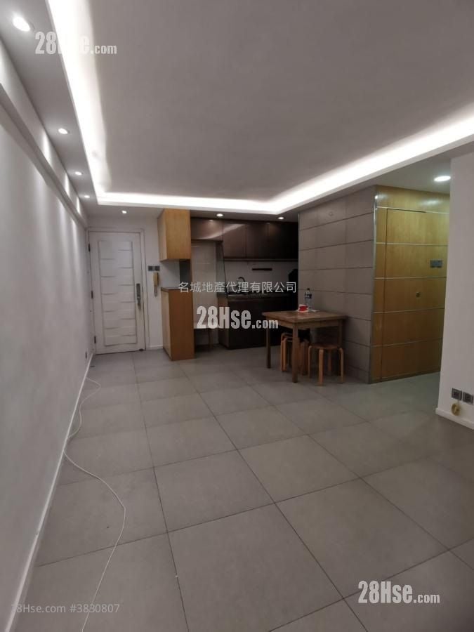May Shing Court Sell 2 Bedrooms , 1 Bathroom