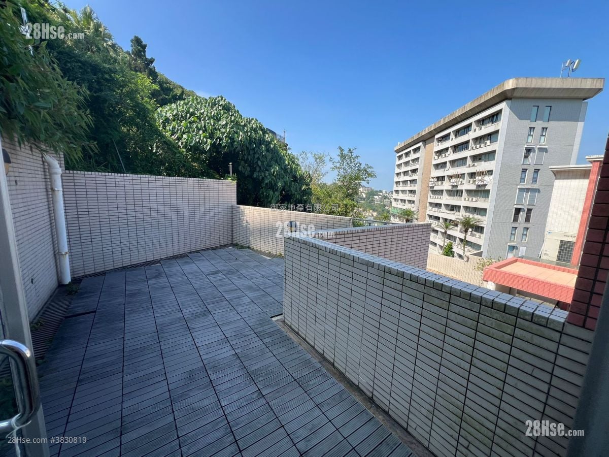 Sunshine Villa Sell 3 Bedrooms , 3 Bathrooms 1,690 ft²