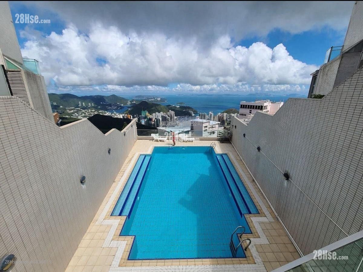 Sunshine Villa Sell 3 Bedrooms , 3 Bathrooms 1,690 ft²
