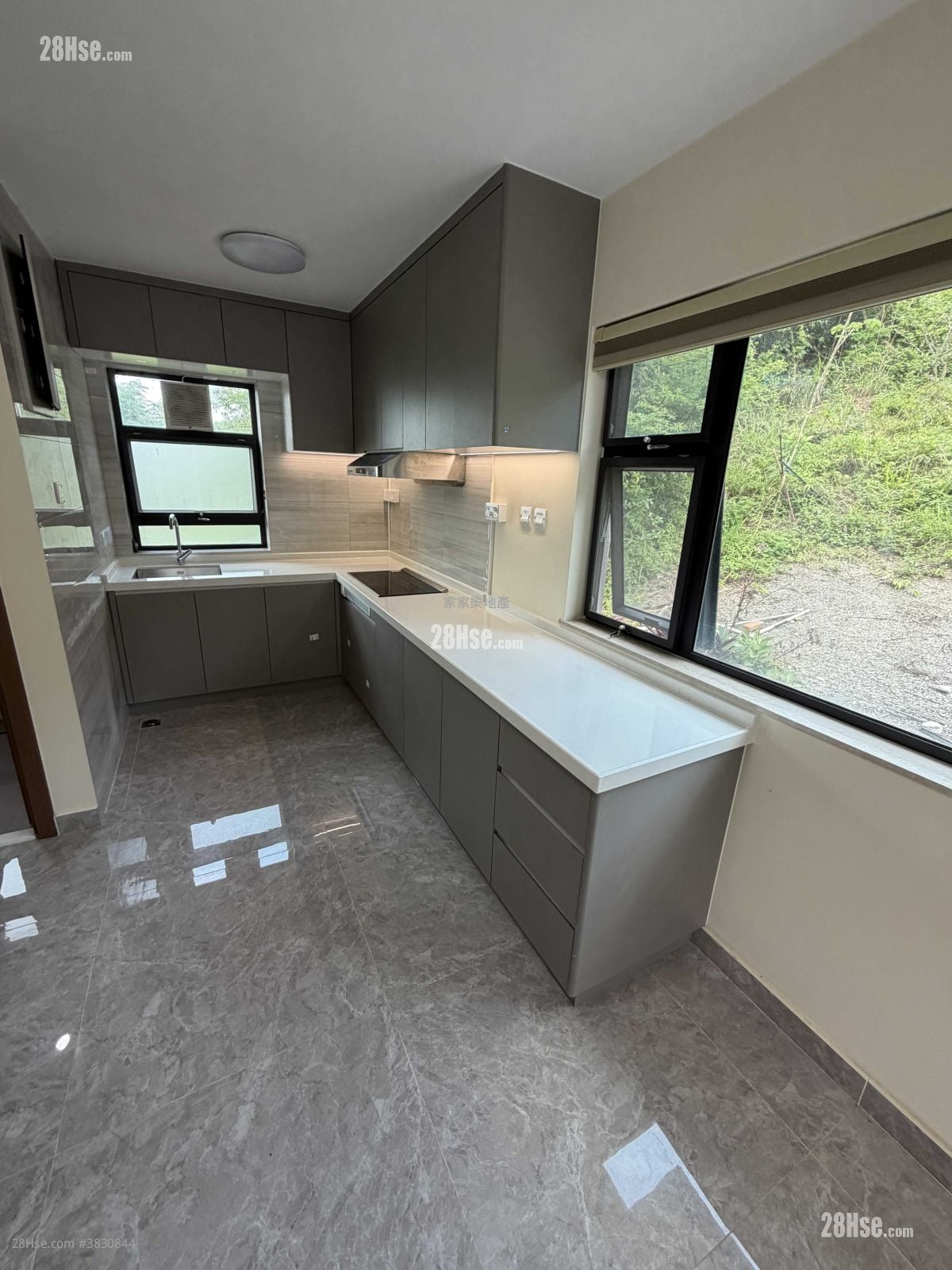 Village Rental 3 Bedrooms , 1 Bathroom 700 ft²