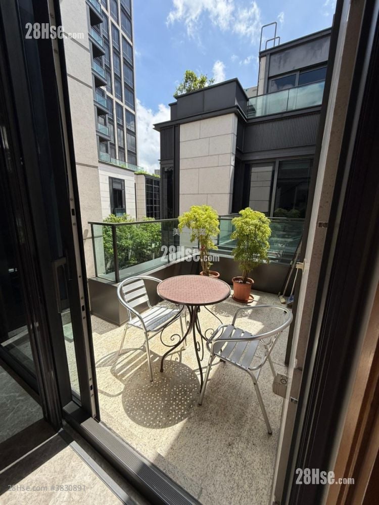 Eden Manor Sell 2,666 ft²