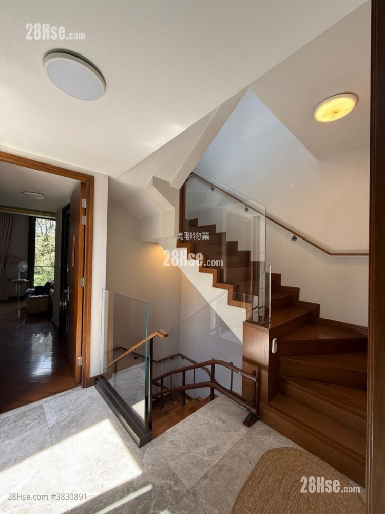Eden Manor Sell 2,666 ft²