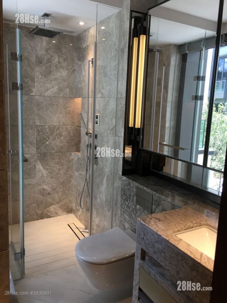 Eden Manor Sell 2,666 ft²