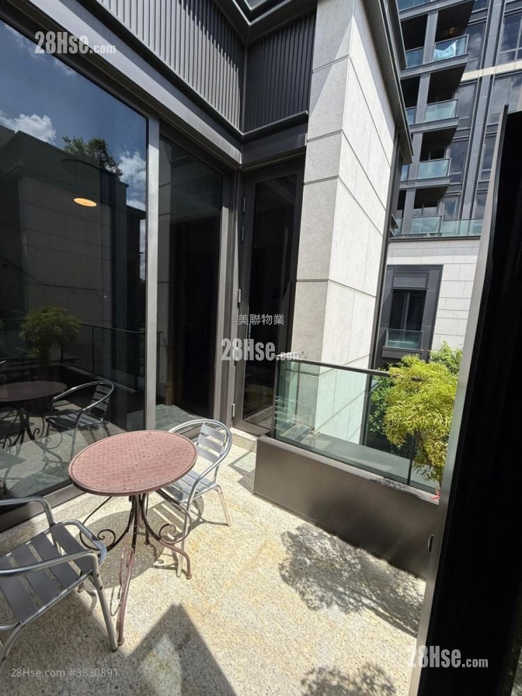 Eden Manor Sell 2,666 ft²