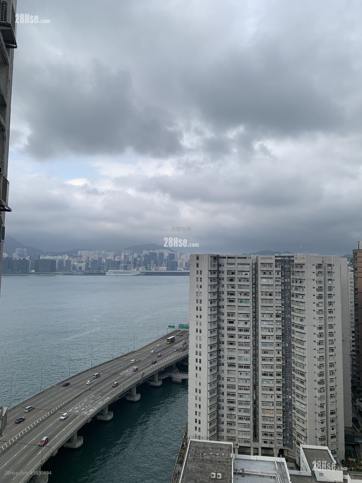 城市花园 售盘 3 房 , 2 浴室 931 平方尺