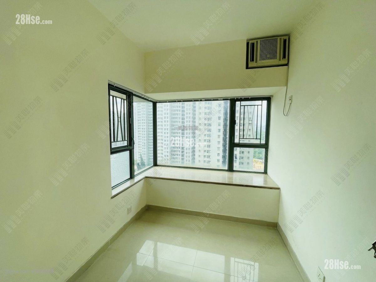 Regentville Sell 2 Bedrooms , 1 Bathroom 419 ft²