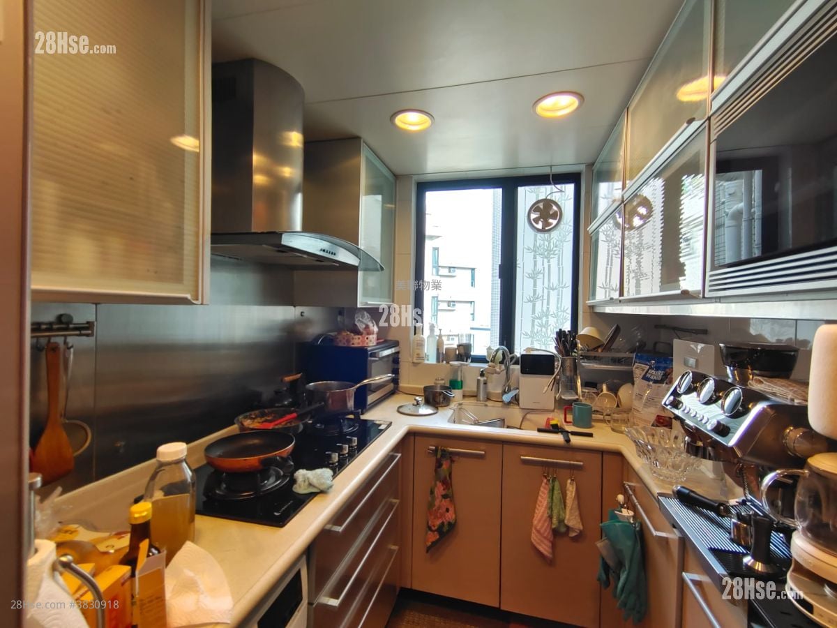 Park Island Sell 3 Bedrooms , 2 Bathrooms 707 ft²