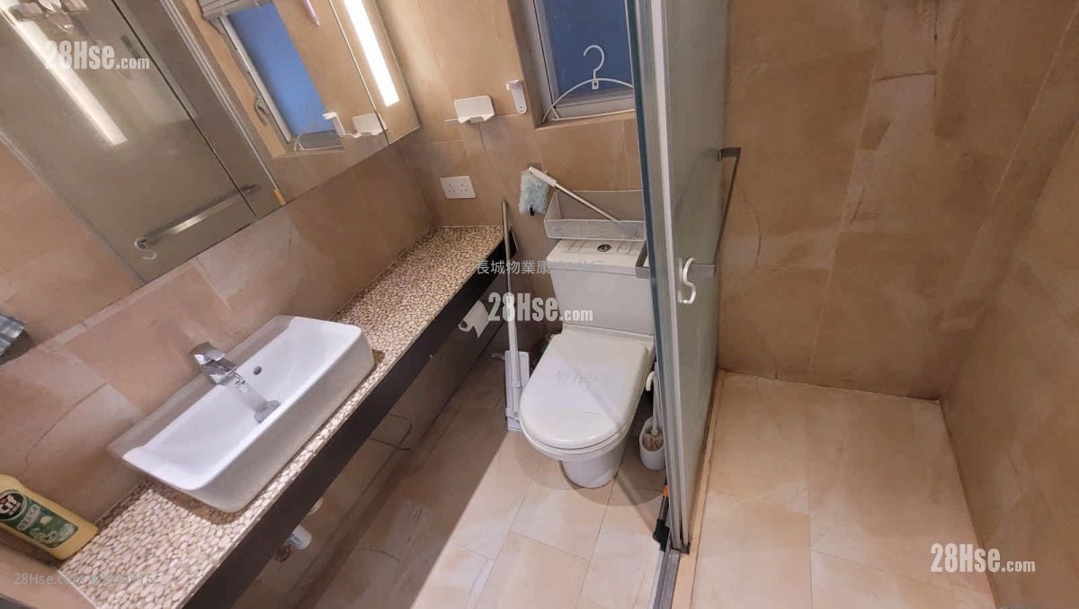 Mount Parker Lodge Sell 2 Bedrooms , 1 Bathroom 445 ft²