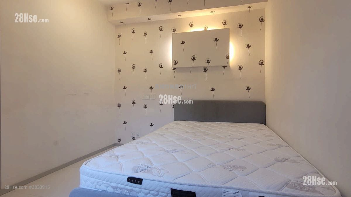 Mount Parker Lodge Sell 2 Bedrooms , 1 Bathroom 445 ft²