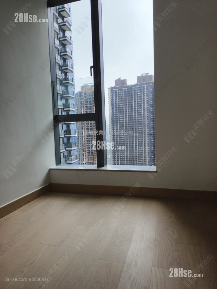 Grand Seasons Sell 2 Bedrooms , 1 Bathroom 453 ft²