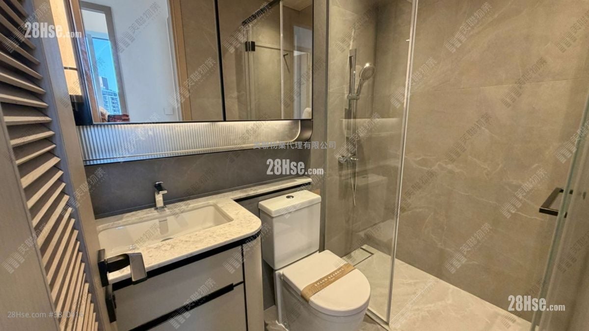 Grand Seasons Sell 2 Bedrooms , 1 Bathroom 453 ft²