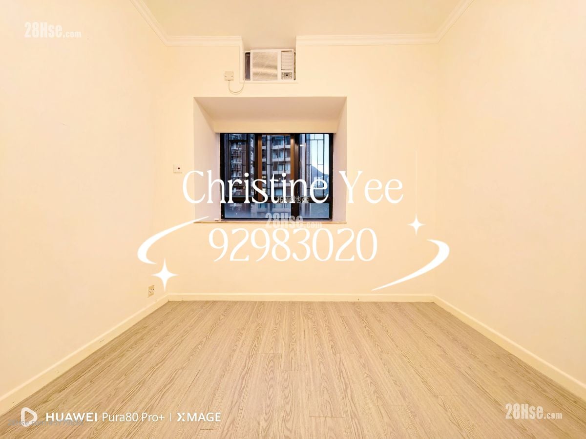 The Broadville Rental 3 Bedrooms , 2 Bathrooms 1,180 ft²